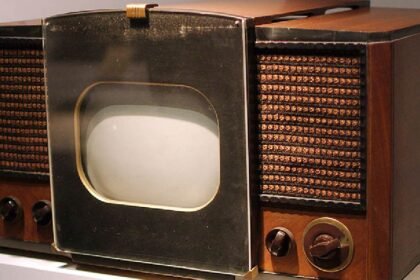 RCA 27V513