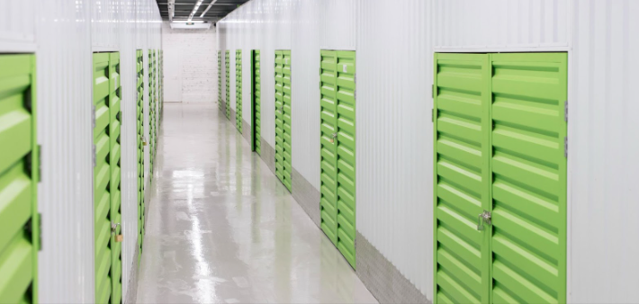How Storage in Singapore Improves Efficiency in Challenging Conditions